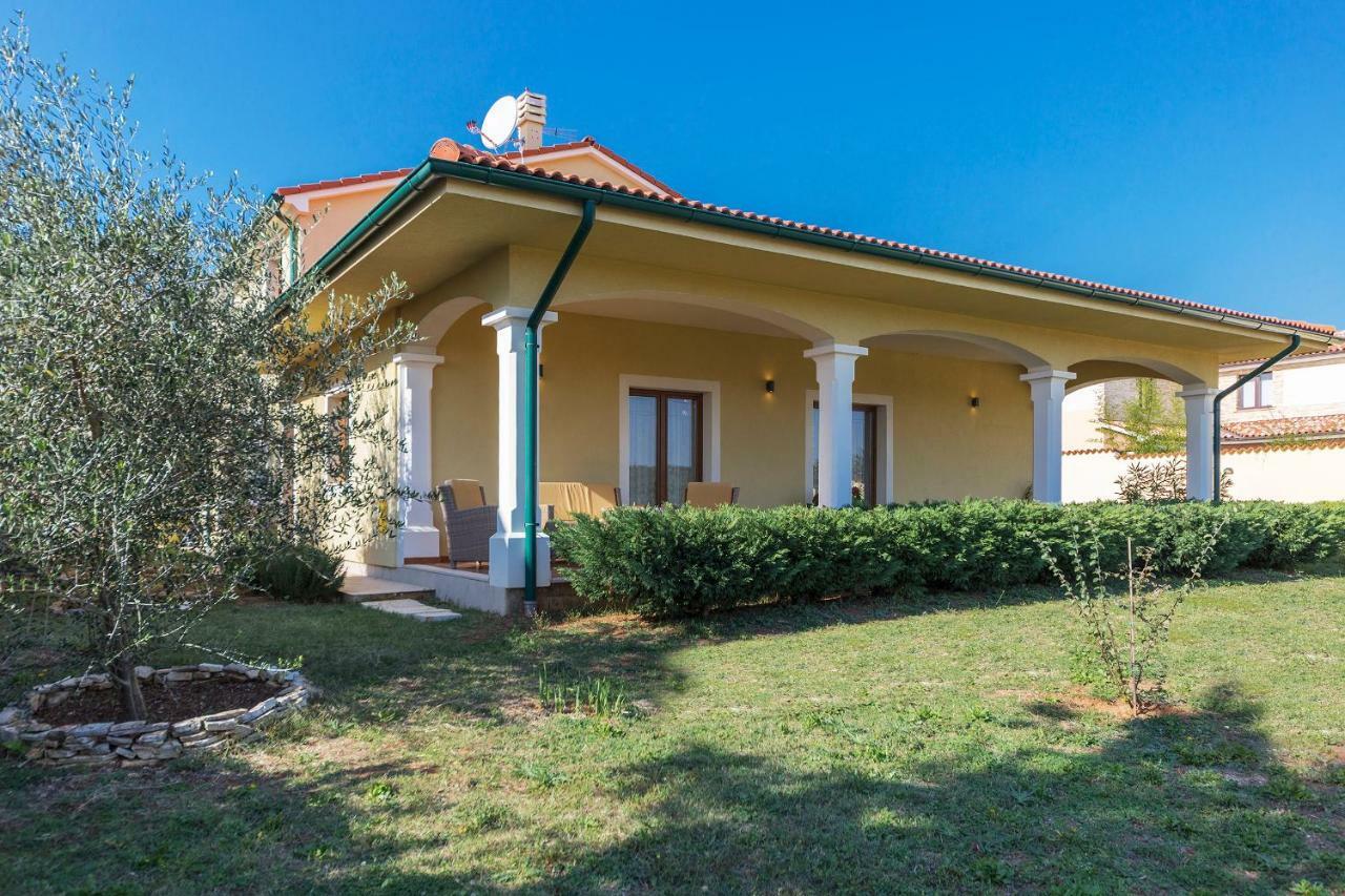 Villa Monique Vodnjan Exterior foto
